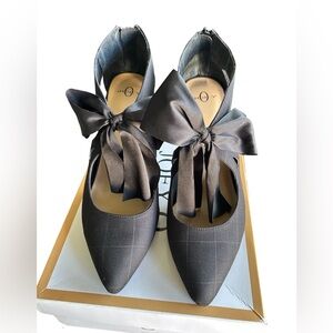 Black Pointed-Toe Ribbon Tie Heels - Women